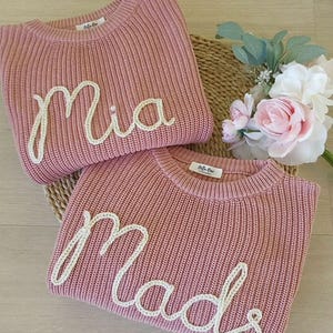 Großes Kind | Personalisierter Name Pullover | Handbestickt | Individuell