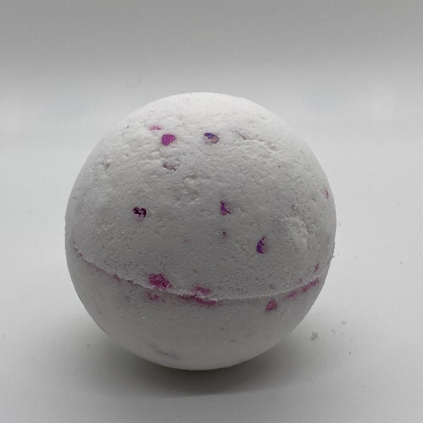 LoveSpell Bath Bombs 5oz