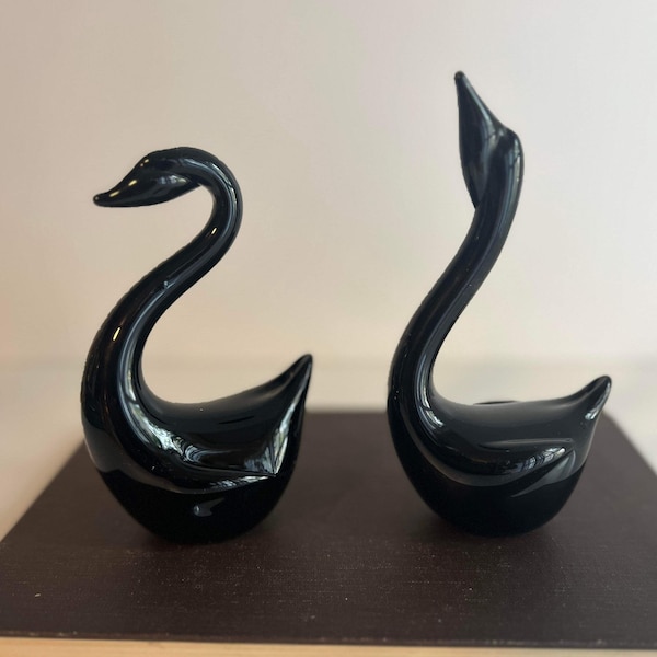 Vintage Hallmark Crowning Touch Pair of Solid Glass Swans / Black Glass