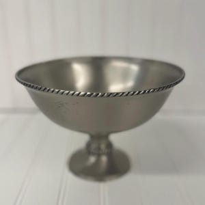 Vintage Pedestal Silver-Tone Bowl – 8 1/8”D Footed Metal Compote – Classic Estate Find with Rope Detail – Elegant Display or Serving Bowl