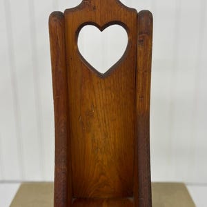 Vintage Wooden Heart Shelf – Rustic Farmhouse Wall Hanging or Freestanding Display – Cottagecore Country Decor - Nursery Heart Shelf
