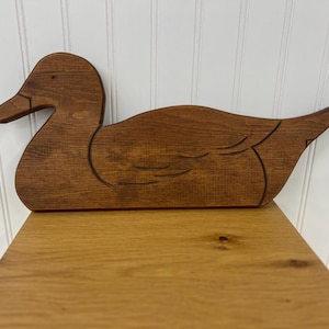 Vintage Wooden Duck Wall Hanging – Rustic Wall Decor, Hand-Carved Style Duck Silhouette, Cottagecore Farmhouse Style – 16”L - Lodge Decor