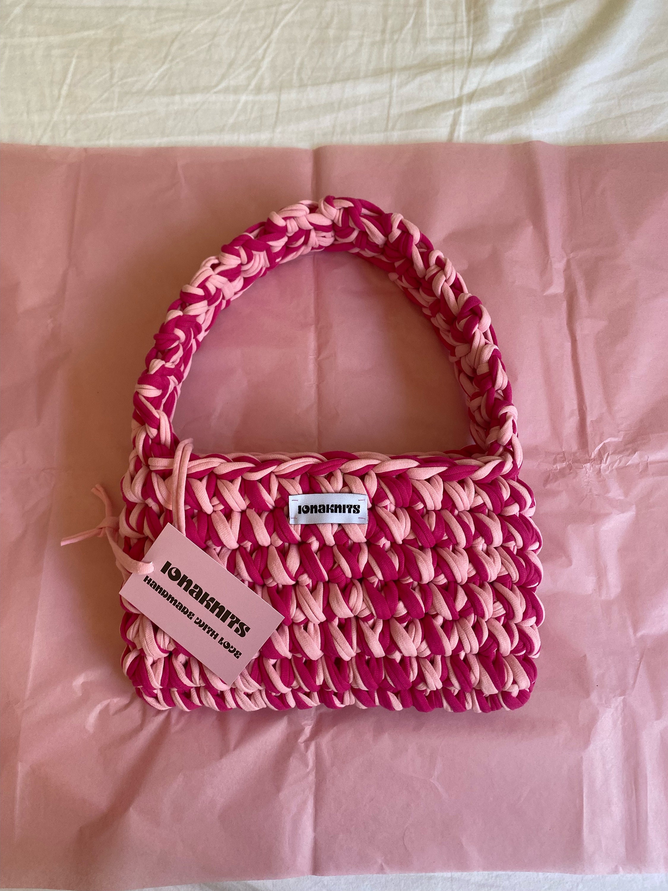 mini swoosh shoulder bag