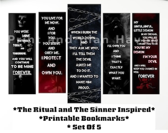 Può includere: Set di 5 segnalibri stampabili con citazioni di ispirazione gotica. Ogni segnalibro presenta immagini scure e testo bianco, con frasi come "Eri mio per sempre" e "Ti possiederò". I segnalibri sono progettati con un'estetica oscura.