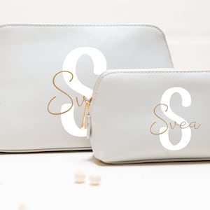 Personalisierte Kosmetiktasche mit Initial und Namen I Kosmetikbeutel I Kulturtasche I Schminktasche I Geschenk I Geschenkidee für die Frau
