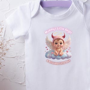 Body niemowlęce, wzór „Aniołek mamusi i okazjonalny diabełek”, prezent na dzień matki, baby shower, urodziny, prezent dla dziecka, słodkie dziecko
