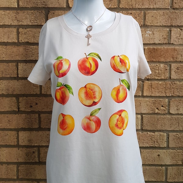 Watercolour Vintage Peach Graphic Ladies Fit T-Shirt Vintage White Size Medium DTG Ink Printed