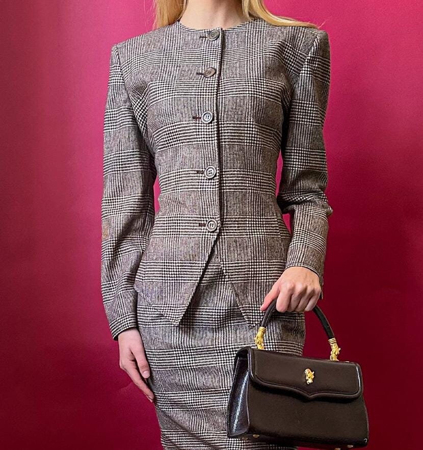 Valentino Boutique - Etsy Valentino Boutique - Etsy