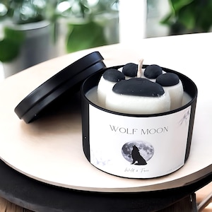Wolfskerze Duftkerze Wolf Wolf Moon Wolfsnacht Kerze Pfote Geschenkidee vegan Vollmond Mond Tierkerze Hundepfote Kerze in Dose Wild & Free