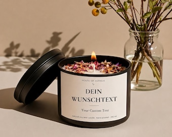 Personalisierte Duftkerze mit Wunschtext – Kerze als Geschenk für Geburtstag & Freundin – vegane Sojawachskerze mit Blüten