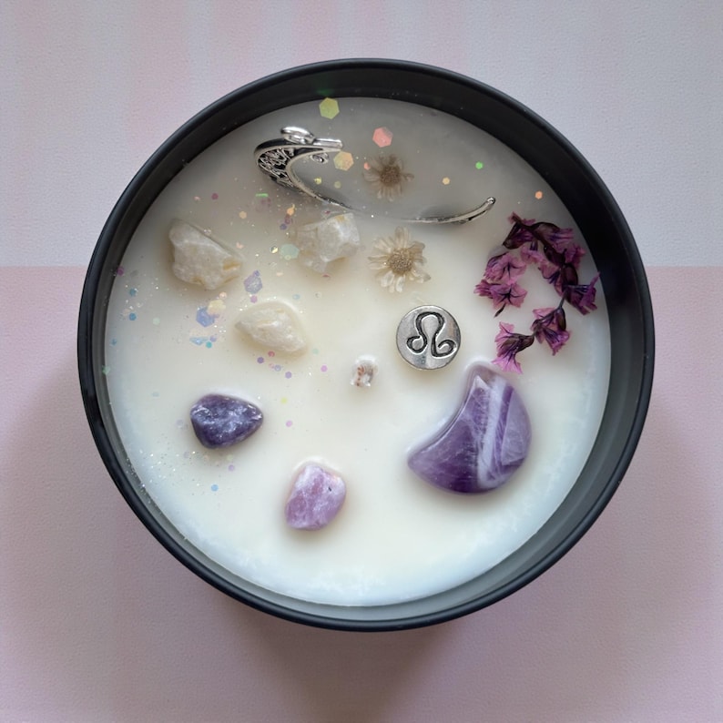 Vela del signo zodiacal Leo, vela perfumada personalizada con fecha de nacimiento, constelación, piedras preciosas y flores secas, idea de regalo imagen 3
