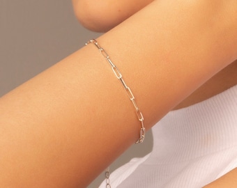 Armband i sterlingsilver med gem: Elegant länkat armband