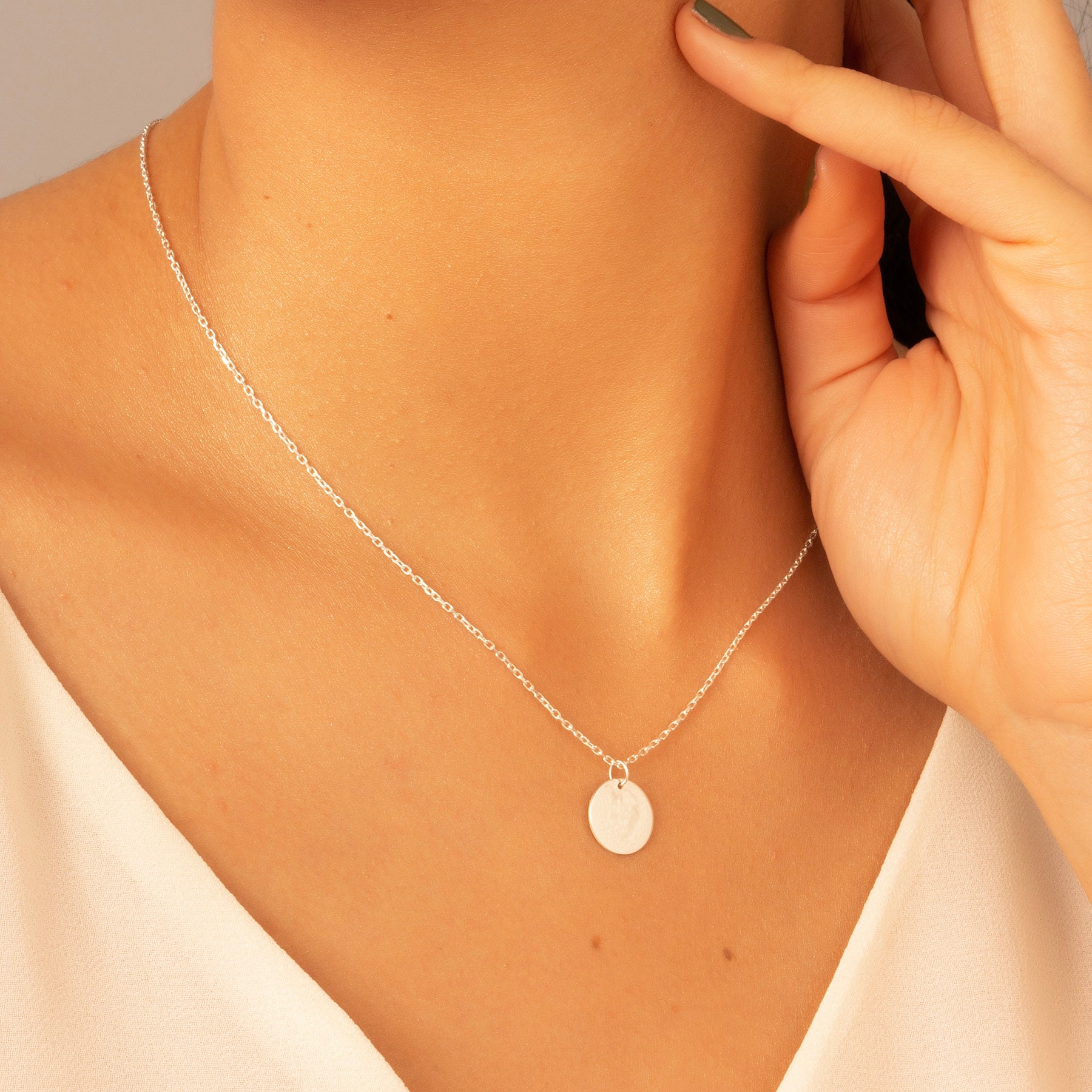 14Kゴールドミニコインネックレス：刻印入りスターリングシルバー 