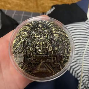 Luxury Mayan Aztec Calendar Coin Gift with Shell Case – Large Ancient Maya Medallion, Collectible Artifact Replica History Coin to collector