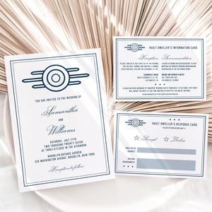 Könnte beinhalten: Hochzeitseinladungs-Set in Marineblau und Weiß. Die Einladungskarte trägt die Namen "Samantha und Williams" und Veranstaltungsdetails. Enthält eine Informationskarte und eine Antwortkarte, alle mit passendem Design.