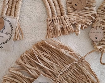 Pluma de rafia tejida a mano: Decoración de fibra natural (33 x 23 cm)