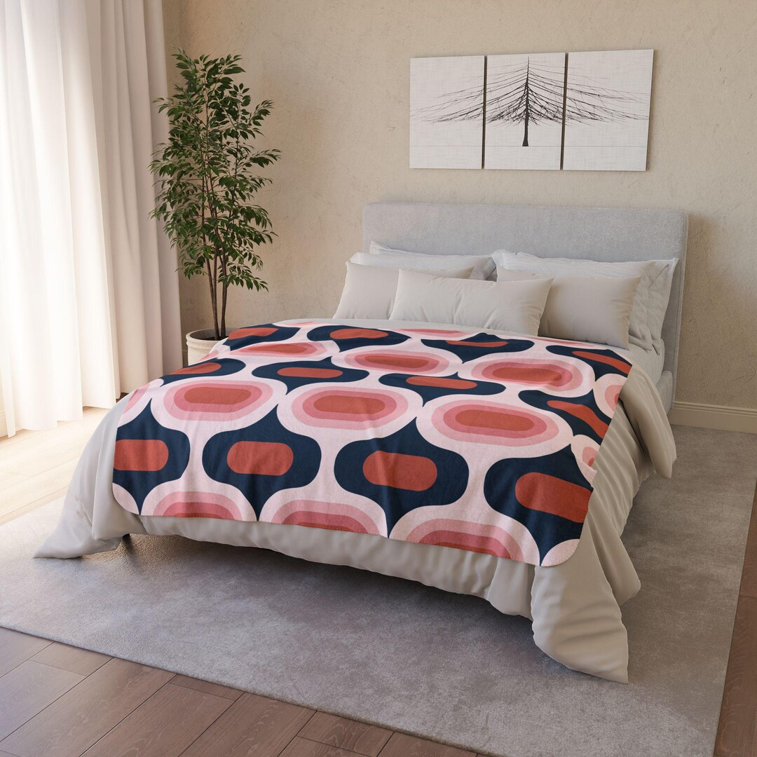 Vintage Mid Century Inspired Retro Ogee Ovals Pink Vector Pattern ...