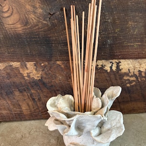 Ceramic Blossom Vessel Oil and Reed Diffuser No. 3