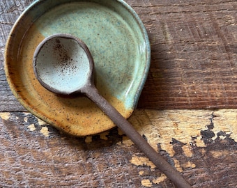 Circular Ceramic Spoon Rest Turquoise and Orange / Spoon Holder