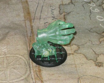 Bigby's Hand Spell Affect- (Green) - Hand Painted D&D/Pathfinder/TTRPG miniature (Reaper Bones)