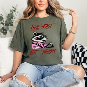 Live Fast Eat Trash Grafik-T-Shirt, Retro Unisex-Erwachsen-T-Shirt, Vintage Waschbär, Nostalgie-T-Shirt, entspannte Baumwoll-T-Shirts