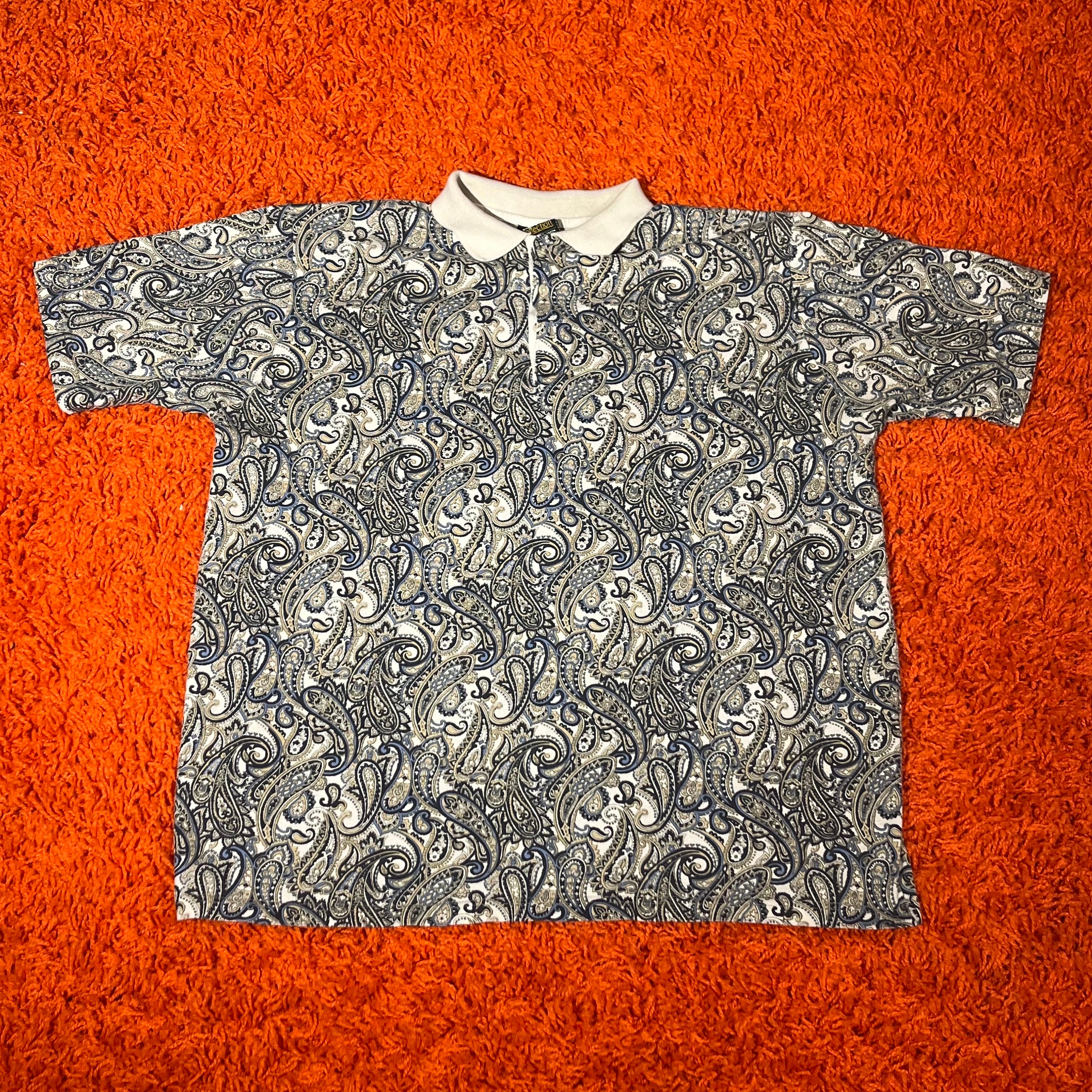 GalleryHouseCo Paisley White and Blue Vintage Polo Large