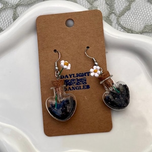 Daisy Glass Bottle Earrings, Hozier, Unreal Unearth, Flower Vase Earrings, Polymer Clay, Handmade