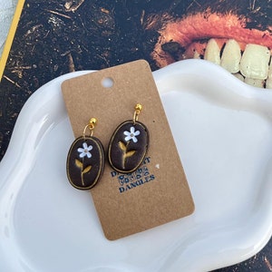 Daisy Clay Earrings, Hozier, Unreal Unearth, Flower Earrings, Floral Earrings, Polymer Clay, Handmade