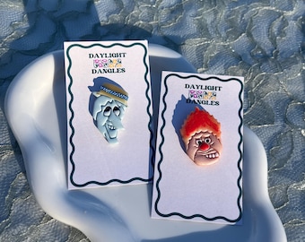 Heat and Snow Miser Taschenanstecker, Weihnachtsfilm-Jacke Anstecker, handgemachte Polymer Clay Festliche Urlaub Pins