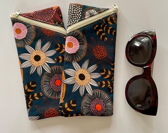 Light padded soft glasses case, zippered glasses case, sunglasses case, Jocelyn Proust fabric glasses case, Zip closure