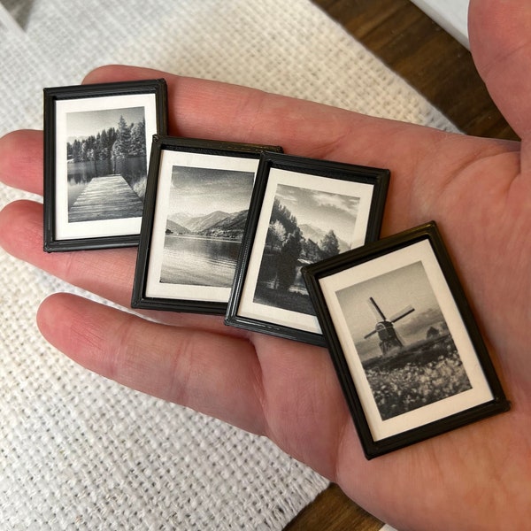Dollhouse Picture Frames-Set of 4 (1:12 scale)
