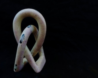 Kenya Eternity Love Knot Scultura in pietra ollare scolpita a mano