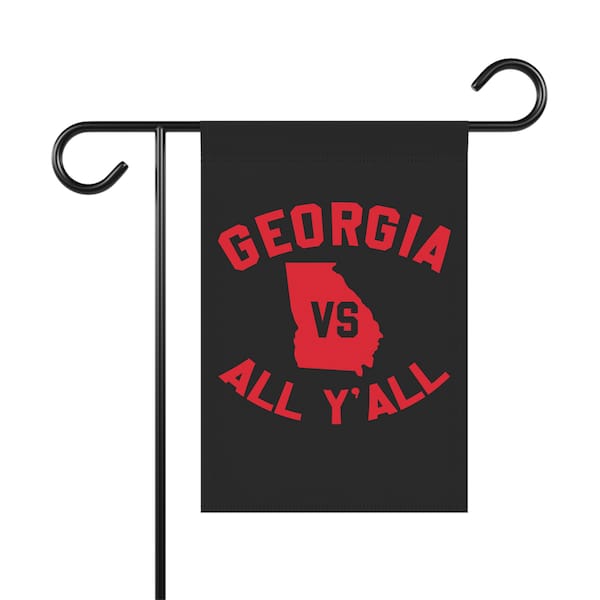 Georgia Wall Garden Flag | University of Georgia Bulldogs (12'' × 18'' and 24.5'' × 32'')