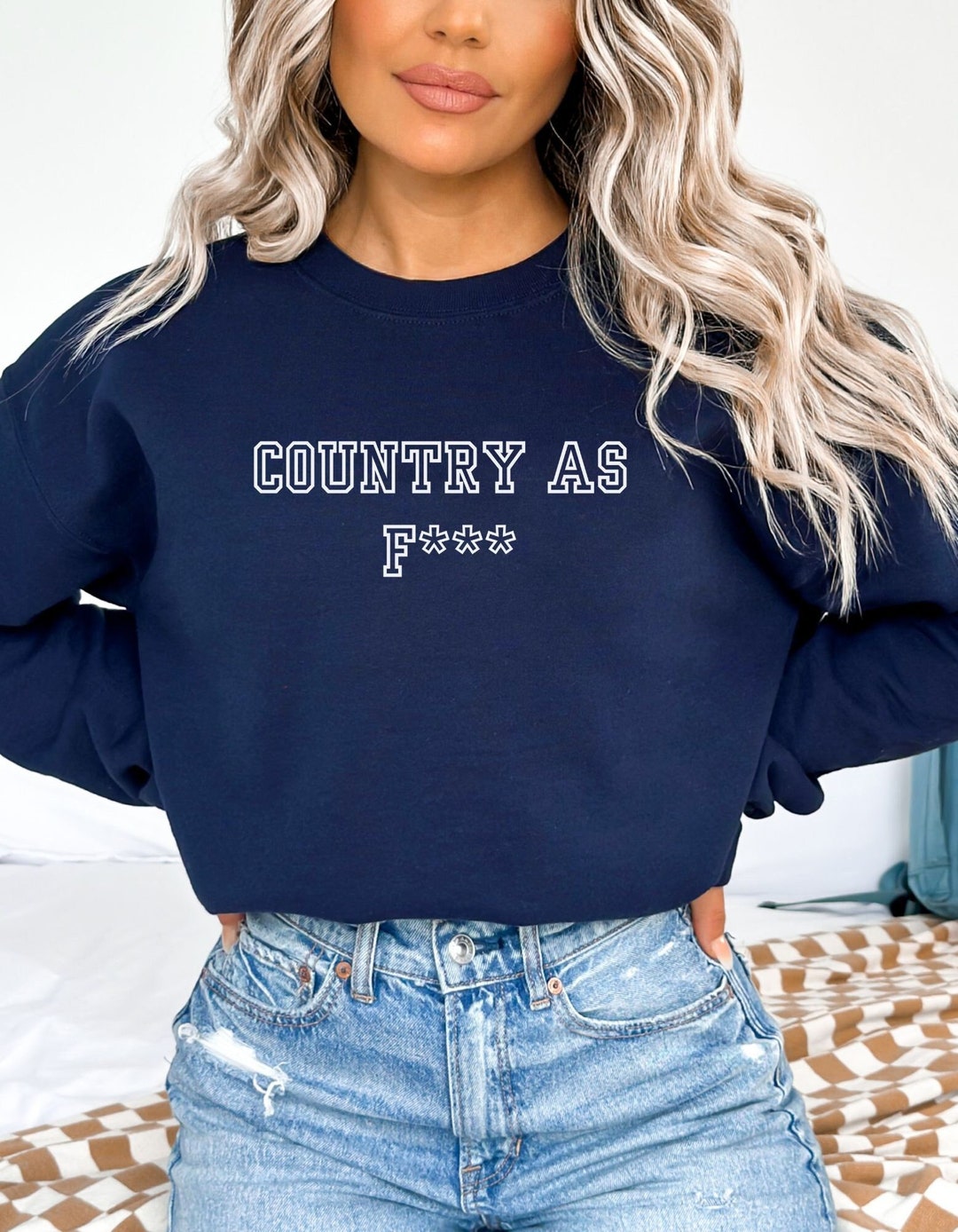 Nellie | Women's Cute Farmland Art Print Shirt main image 0