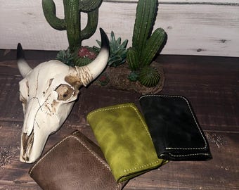 Handmade Trifold Men’s Leather wallet. comes in 3 different colors Black, Brown and Green