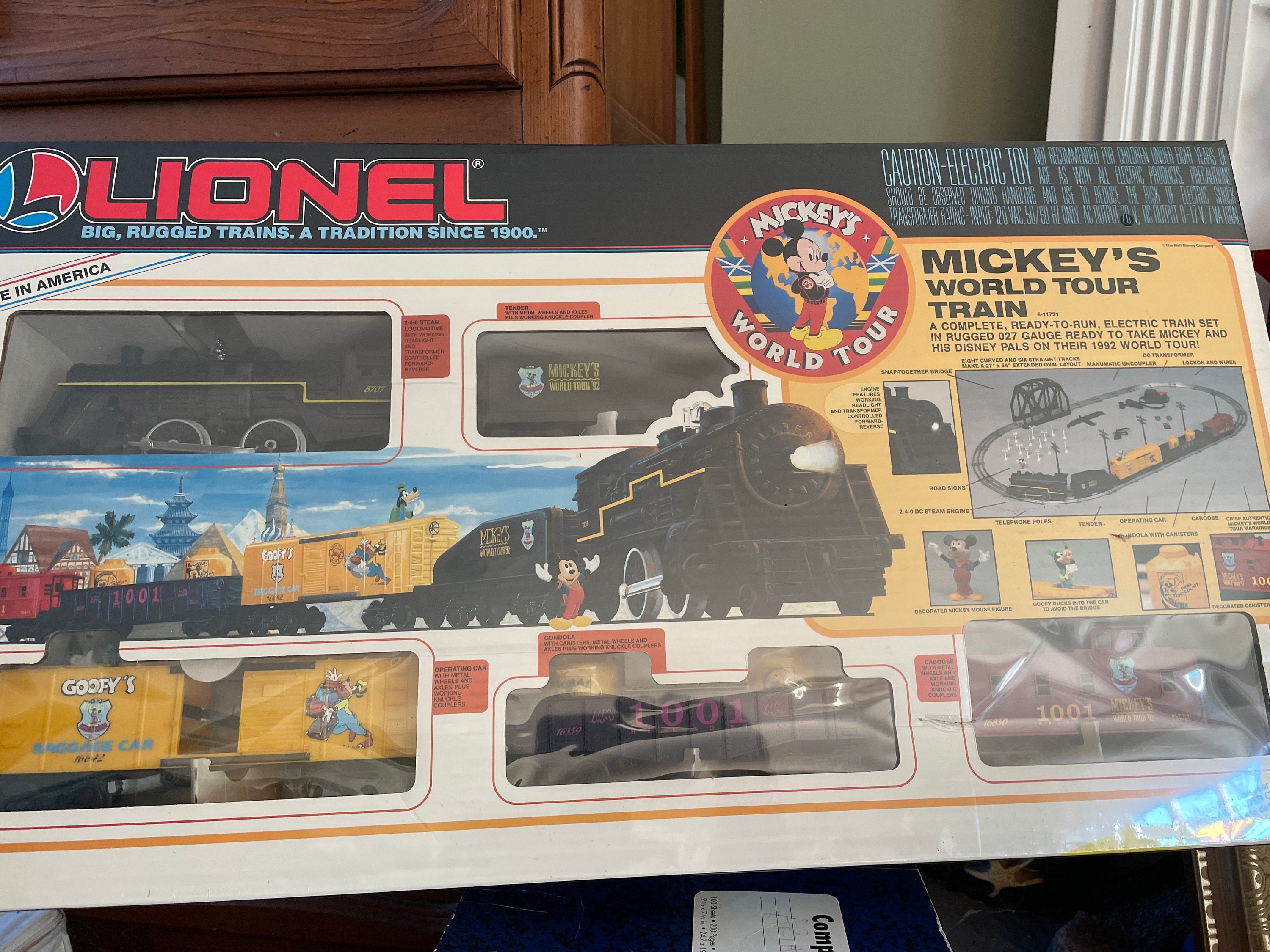 Lionel Mickey's World Tour Train - Etsy
