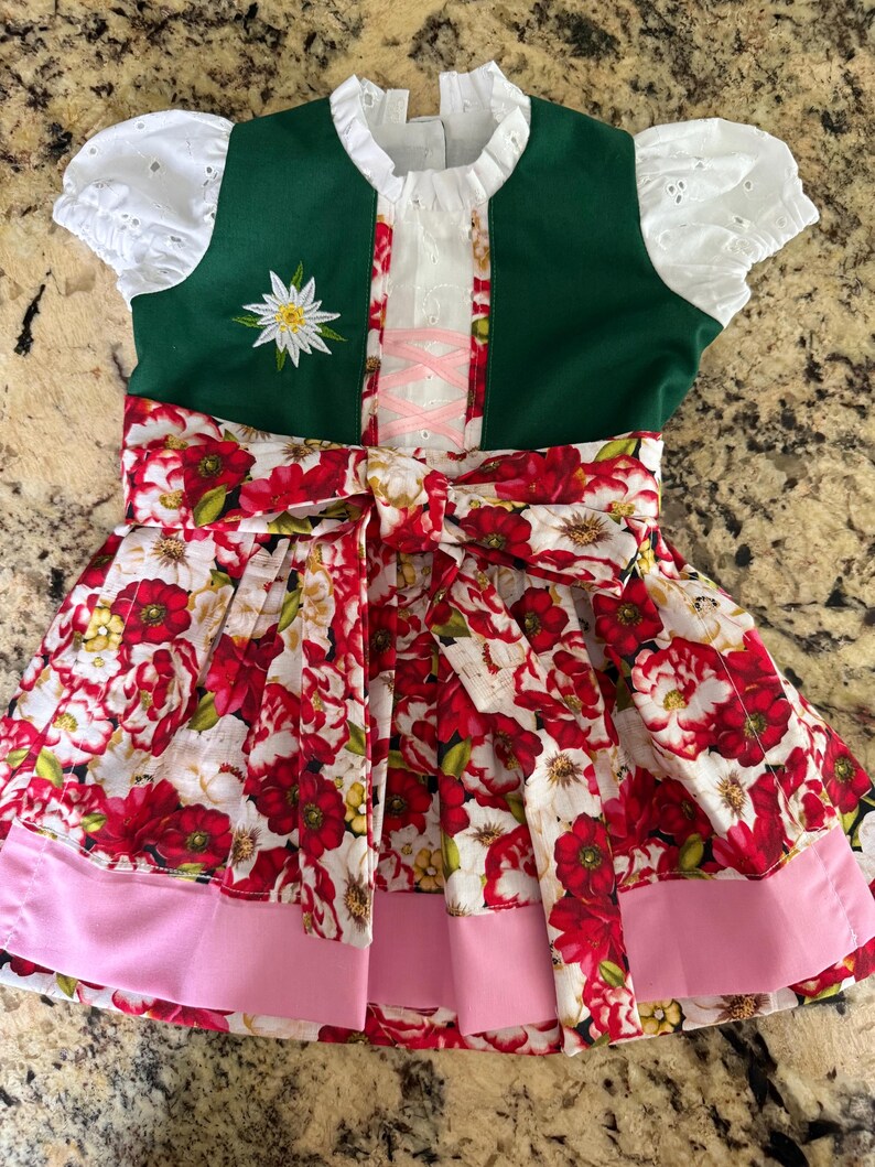 Dirndl de Oktoberfest Parte 2 imagen 5