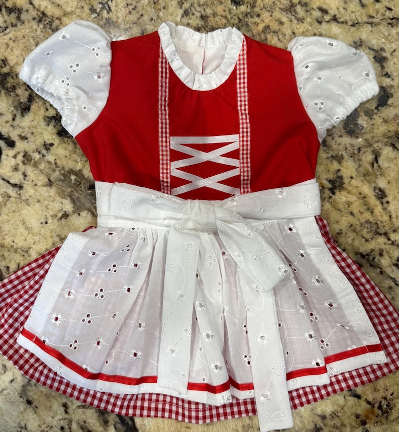 Dirndl de Oktoberfest Parte 2 imagen 15
