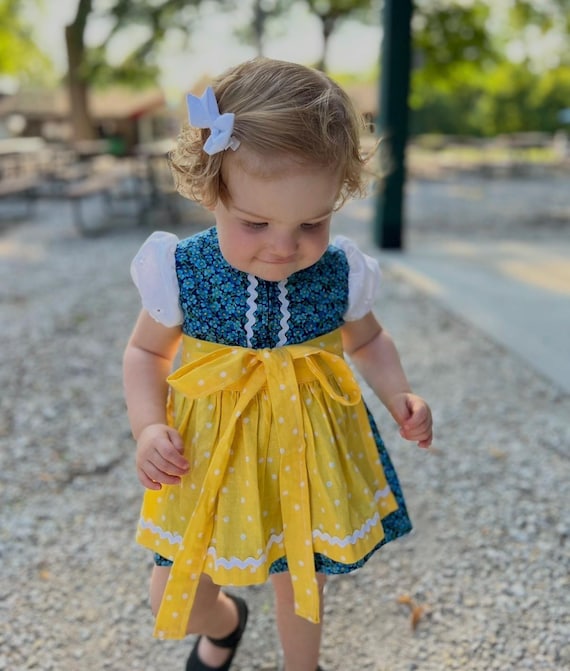 Oktoberfest Dirndl Part 2