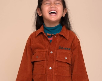 Chaqueta de pana marrón cálida para niños: abrigo unisex para niños con parche termoadhesivo