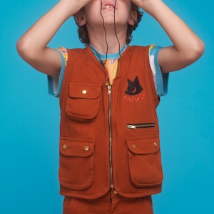 Kids Utility Vest, Gender-Neutral, Brown Explorer Vest for Boys and Girls, Iron-on Patch Children&#39;s Vest, Summer Outfit, back to school vest