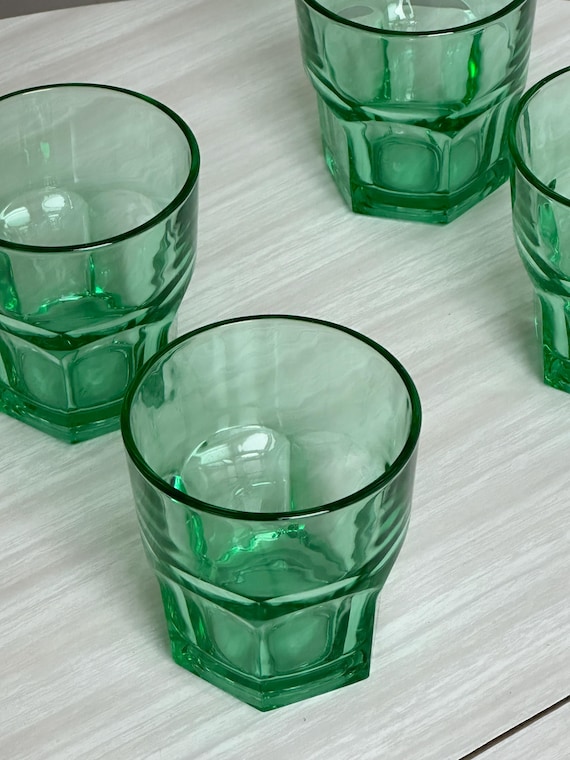 Lot De 5 Verres Vintage Vereco – 4 Verts + 1 Ambré – Empilables – Excellent état