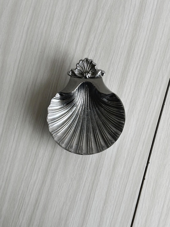 Porte-savon Vide-poche Coquillage Métal Argenté - Made In England 1960