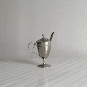 Small mustard pot, silver-plated metal jam pot, Létang Remy style, refined table, metal tableware, elegant table decoration