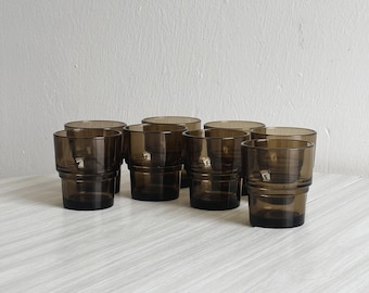 Set of 8 Vintage Thick Smoked Glass Glasses, 70s Stackable Glasses, Water or Juice Glasses, Elegant Retro Table Decoration