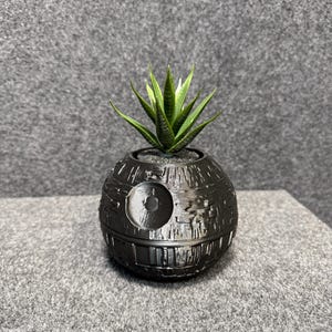 Pot de fleurs Étoile de la mort Star Wars | Porte-plante succulente imprimé en 3D | Décoration de bureau science-fiction