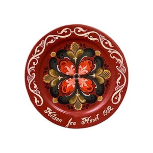 Dated 1982 Vintage rosemaling plate/ wall hanging, Norwegian Rose painting folkart folk art from Hovet, Norway, wedding/ housewarming