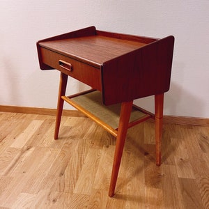 No.1 of 2 - 1960s Nordic/Danish Teak Night Stand / Side Table, Entre table with woven rattan under shelf, Scandinavian Mid-century modern