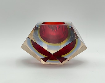 Jarrón italiano de cristal de Murano Sommerso con facetas de diamantes, década de 1960