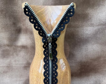 Oak vase with black lace zipper